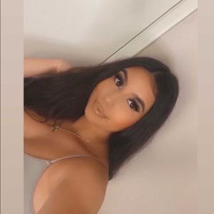 Meet your Posher, Sky